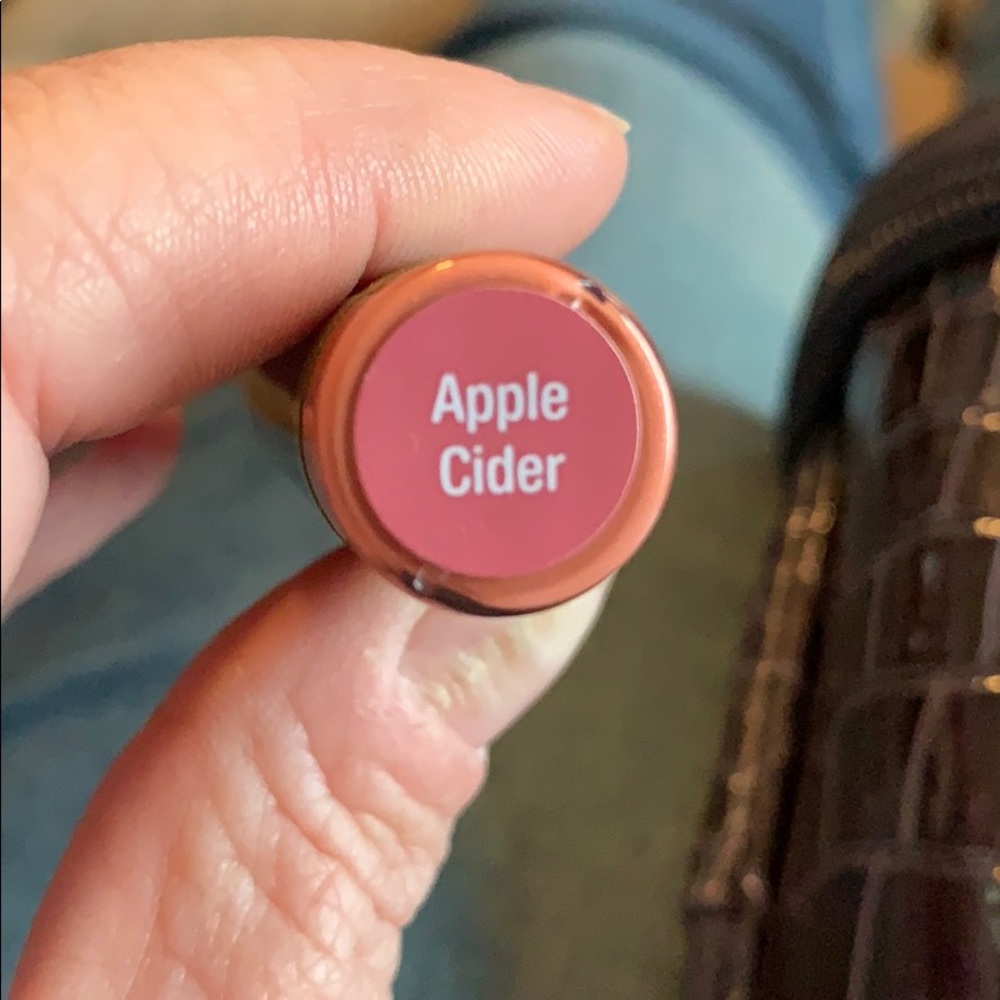 Lipsense SEALED - Picture 2 of 2